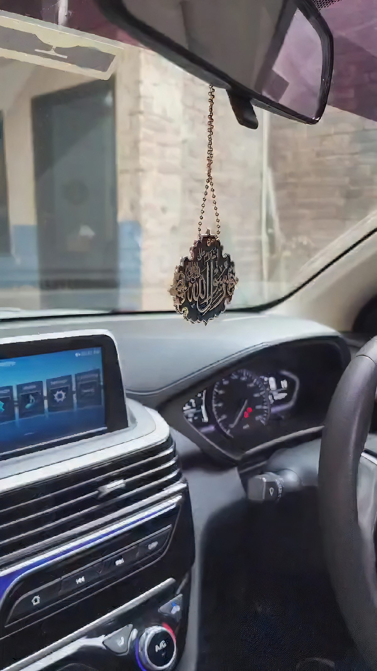 Masjid Nabawi Car Hanging